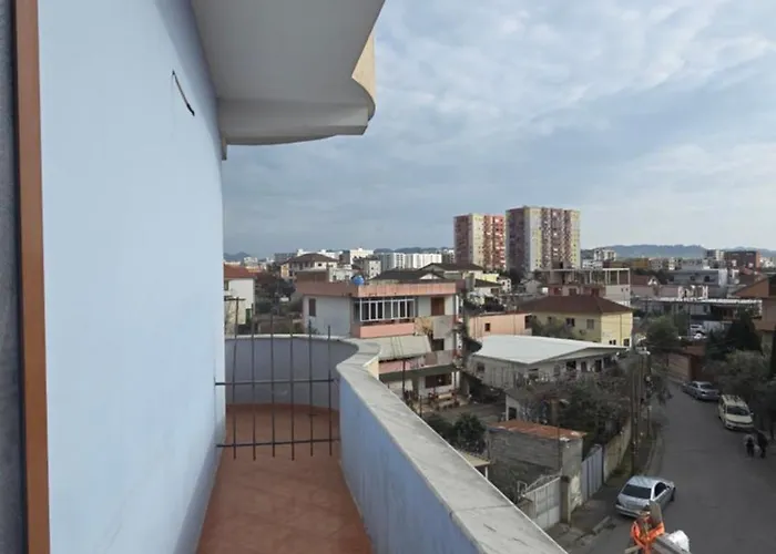 公寓 Tirana Apartment